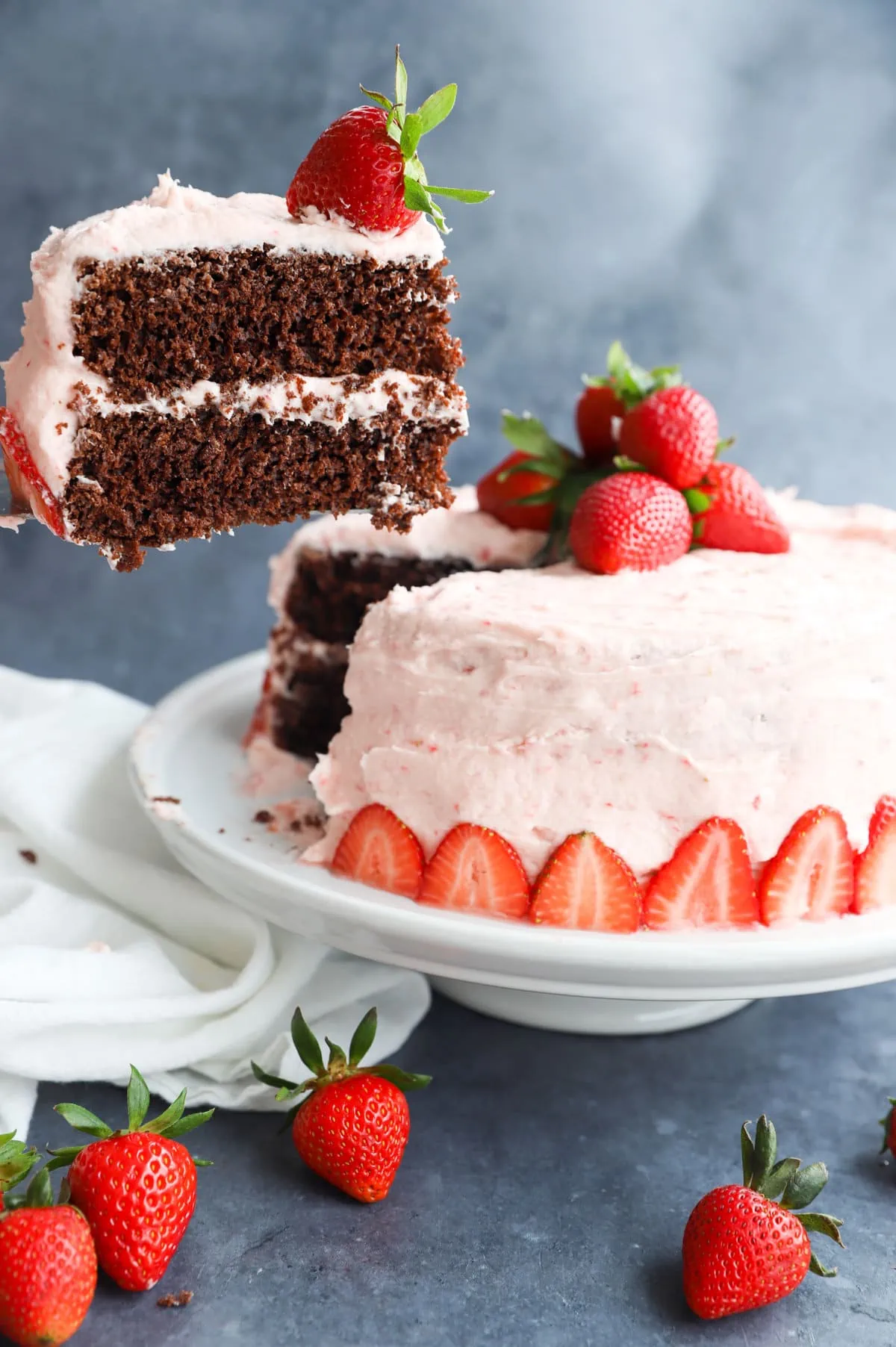 Chocolate Strawberry Cake | Cake 'n Knife