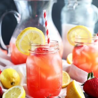 Vodka Strawberry Lemonade Recipe | Cake 'n Knife