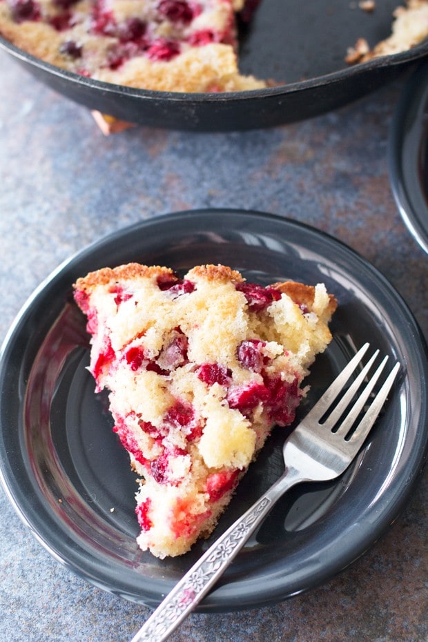 Christmas Cranberry Cobbler - Cake 'n Knife