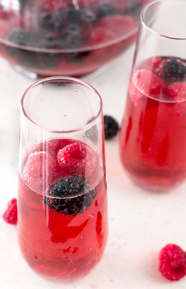 Valentine's Day Sparkling Sangria | Cake 'n Knife