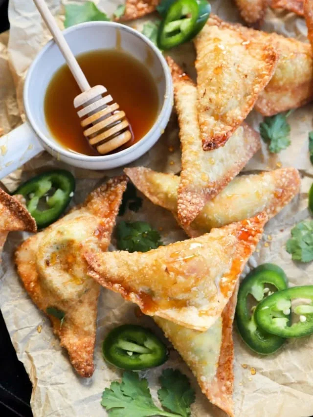 Jalapeño Avocado Cream Cheese Wontons