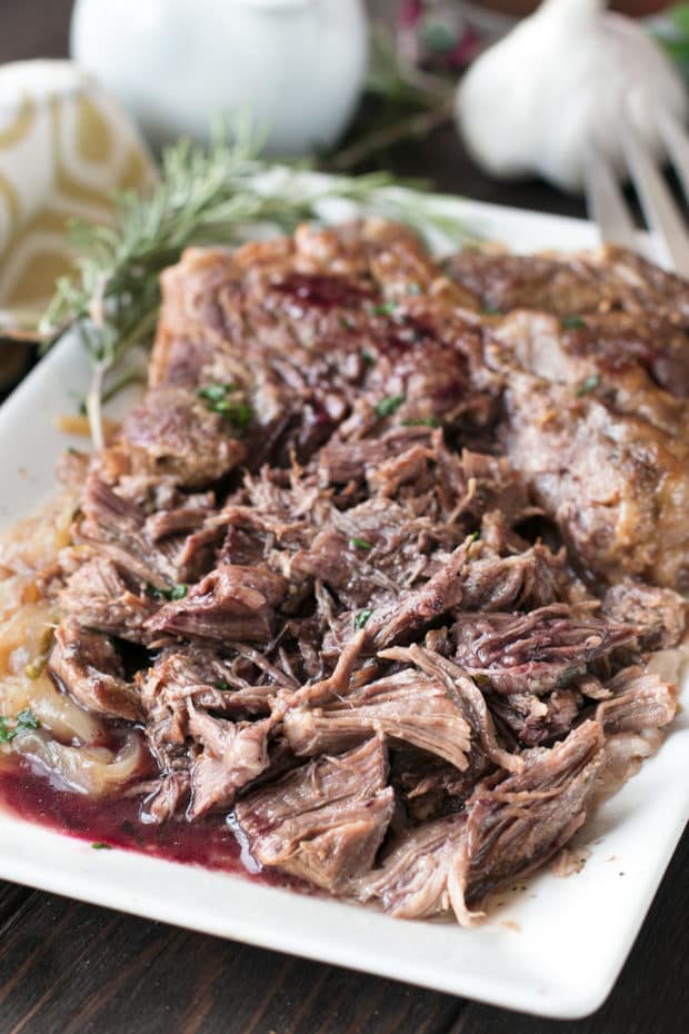 Slow Cooker Garlic Rosemary Pot Roast with Red Wine Sauce | Cake 'n Knife