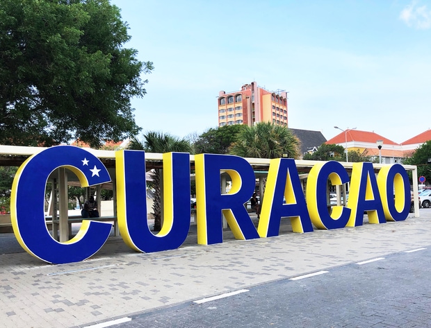 A Perfect Day in Curaçao Travel Guide | Cake 'n Knife