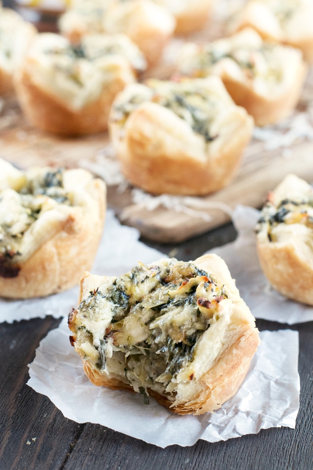 Chicken Spinach Artichoke Dip Puffs | Cake 'n Knife