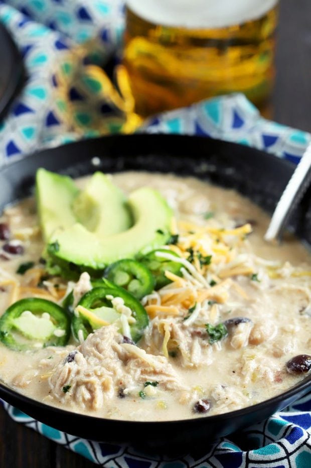 Slow Cooker Creamy White Chicken Chili | Cake 'n Knife