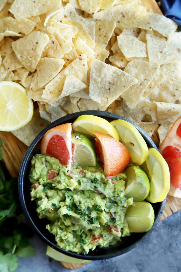 Citrus Guacamole Recipe | Cake 'n Knife