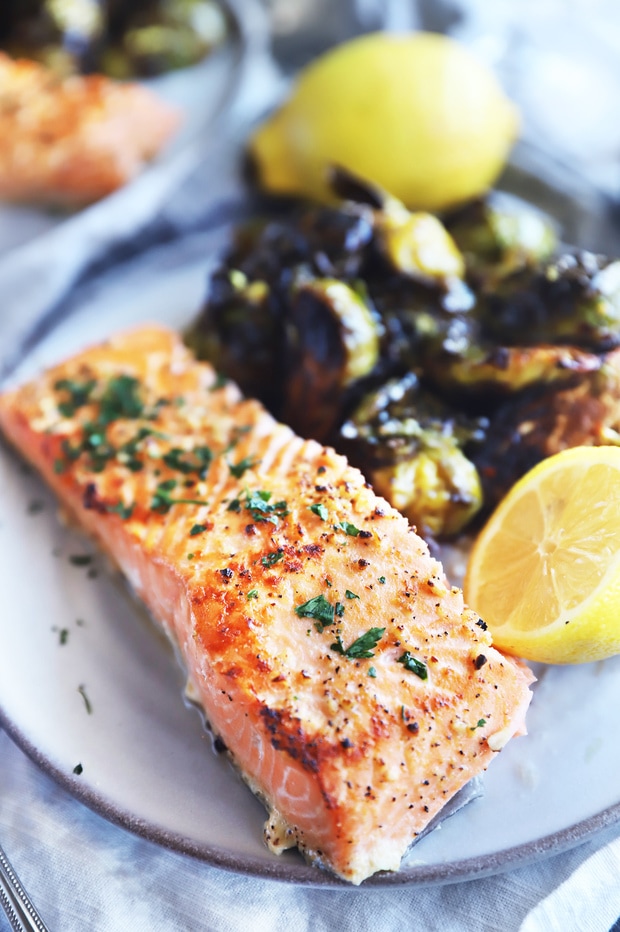 Easy Baked Lemon Garlic Salmon | Cake 'n Knife