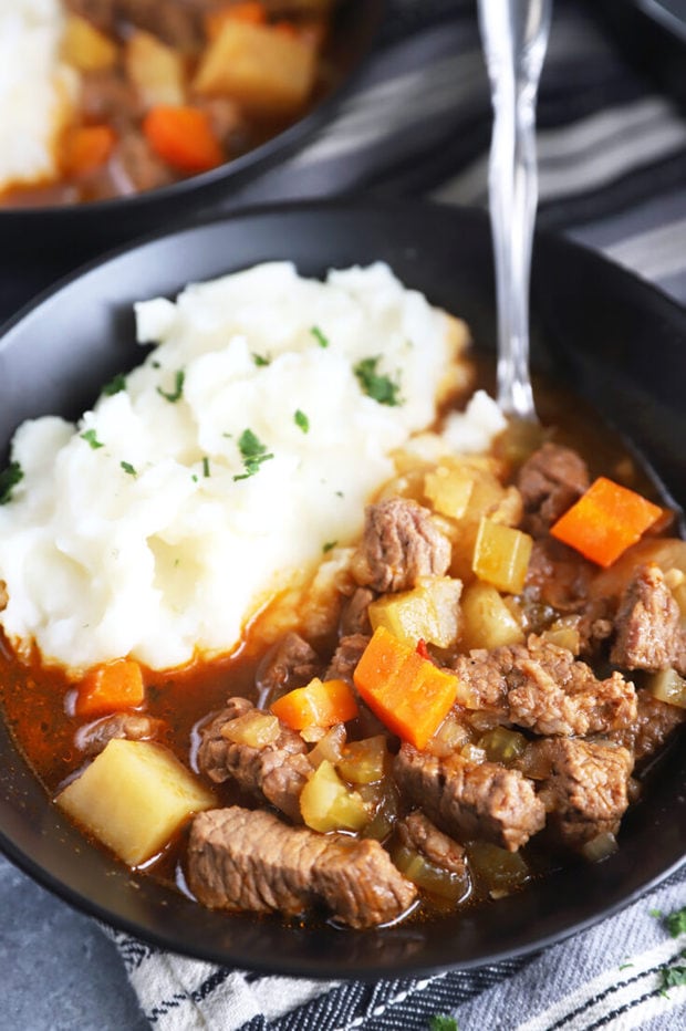 Instant Pot Irish Beef Stew Recipe | Cake 'n Knife