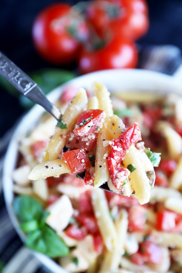 Summer Lemon Pasta Salad Recipe | Cake 'n Knife