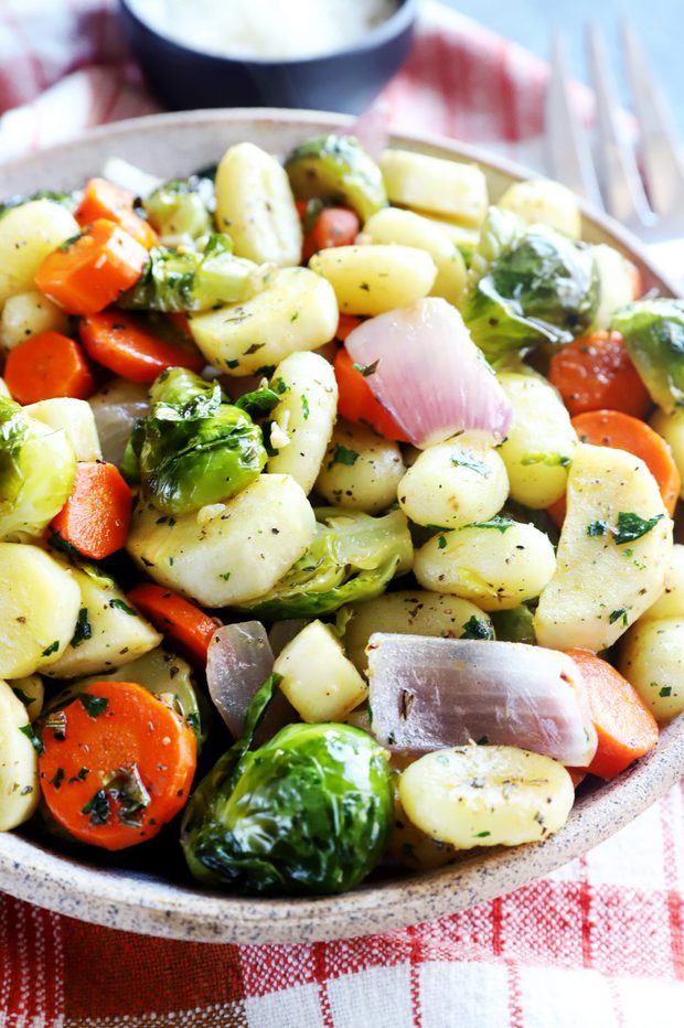 Winter Sheet Pan Gnocchi Recipe | Cake 'n Knife