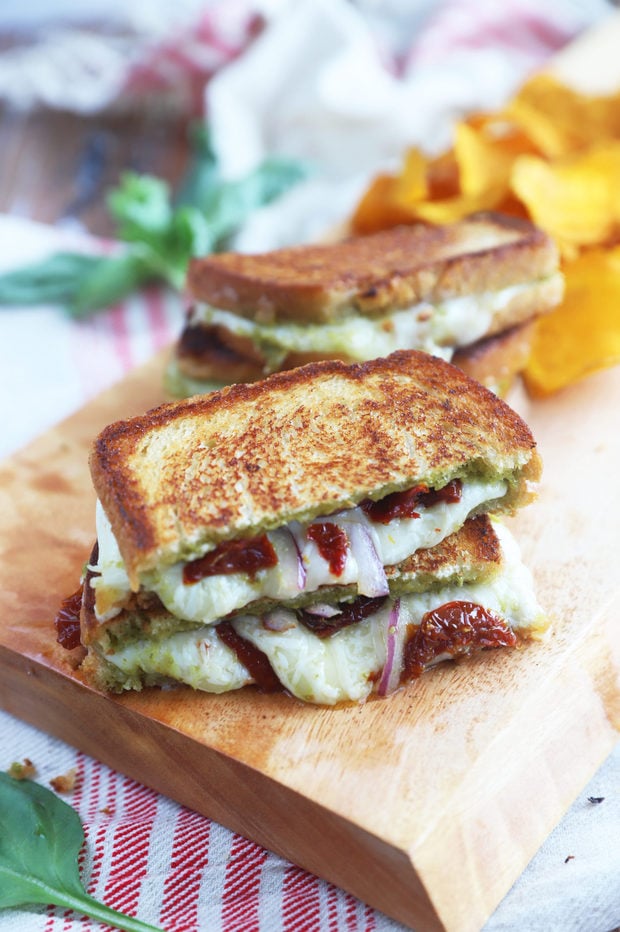 Pesto Grilled Cheese Recipe Made Two Ways | Cake 'n Knife