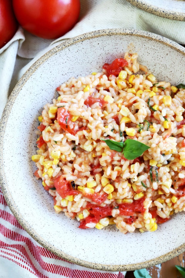 https://www.cakenknife.com/wp-content/uploads/2021/06/Summer-Tomato-Corn-Risotto_7656-scaled-735x1105.jpg