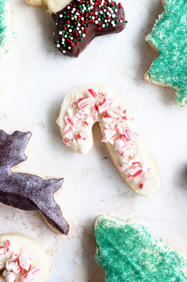 Christmas Shortbread Cookies | Cake 'n Knife