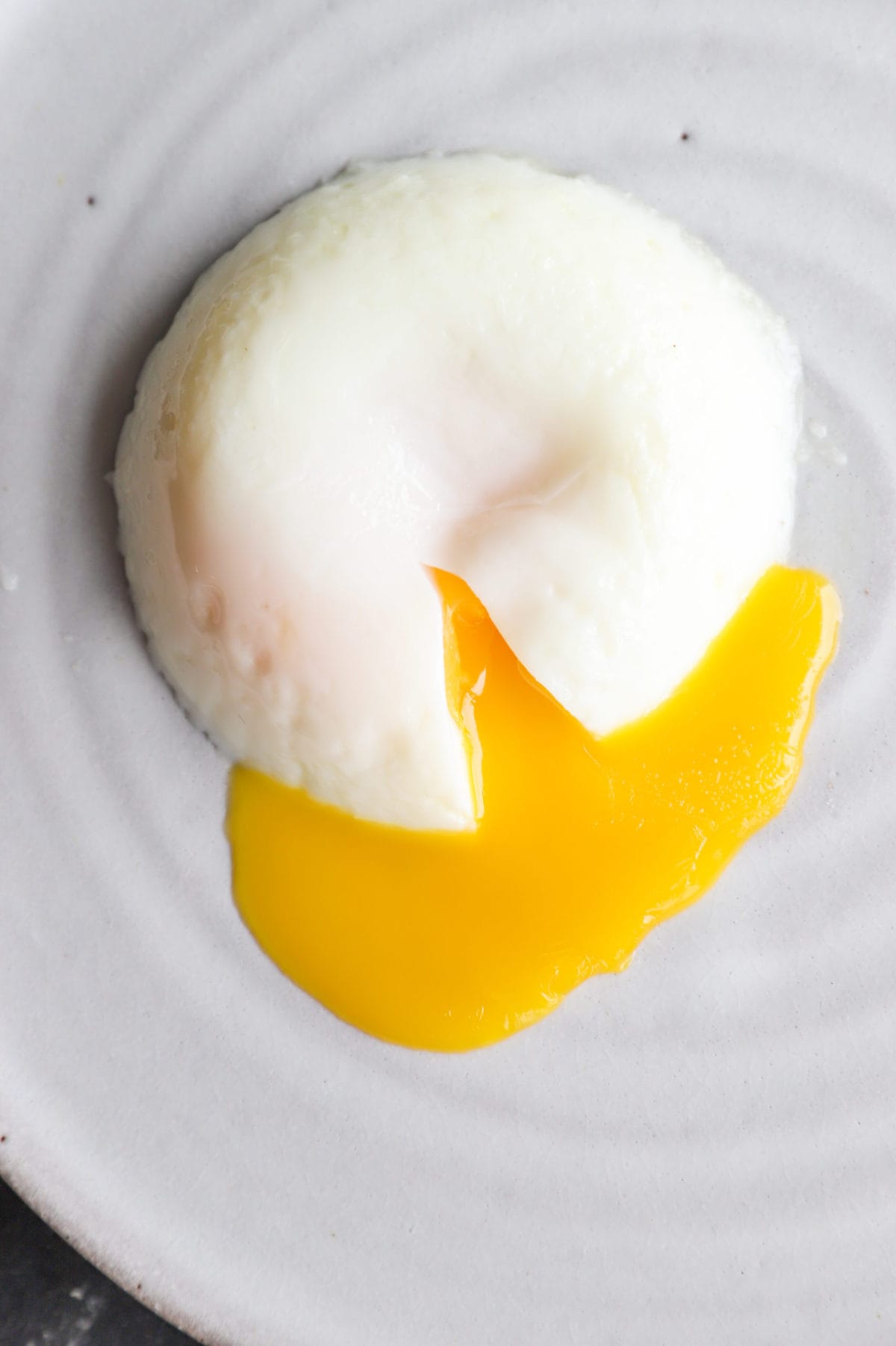 Instant Pot Poached Eggs - Cooking with Curls