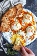 Instant Pot Poached Eggs | Cake 'n Knife