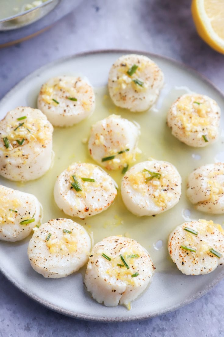 https://www.cakenknife.com/wp-content/uploads/2023/01/Air-Fryer-Scallops_9846-scaled-735x1105.jpg