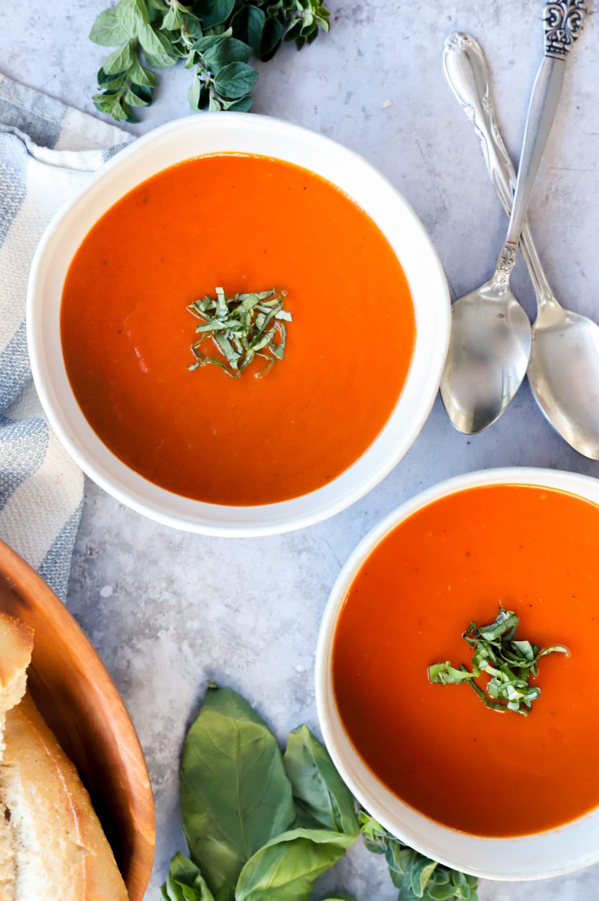 Instant Pot Tomato Soup | Cake 'n Knife