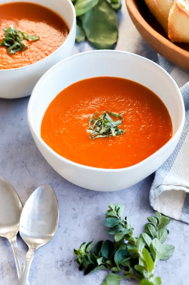 Instant Pot Tomato Soup | Cake 'n Knife