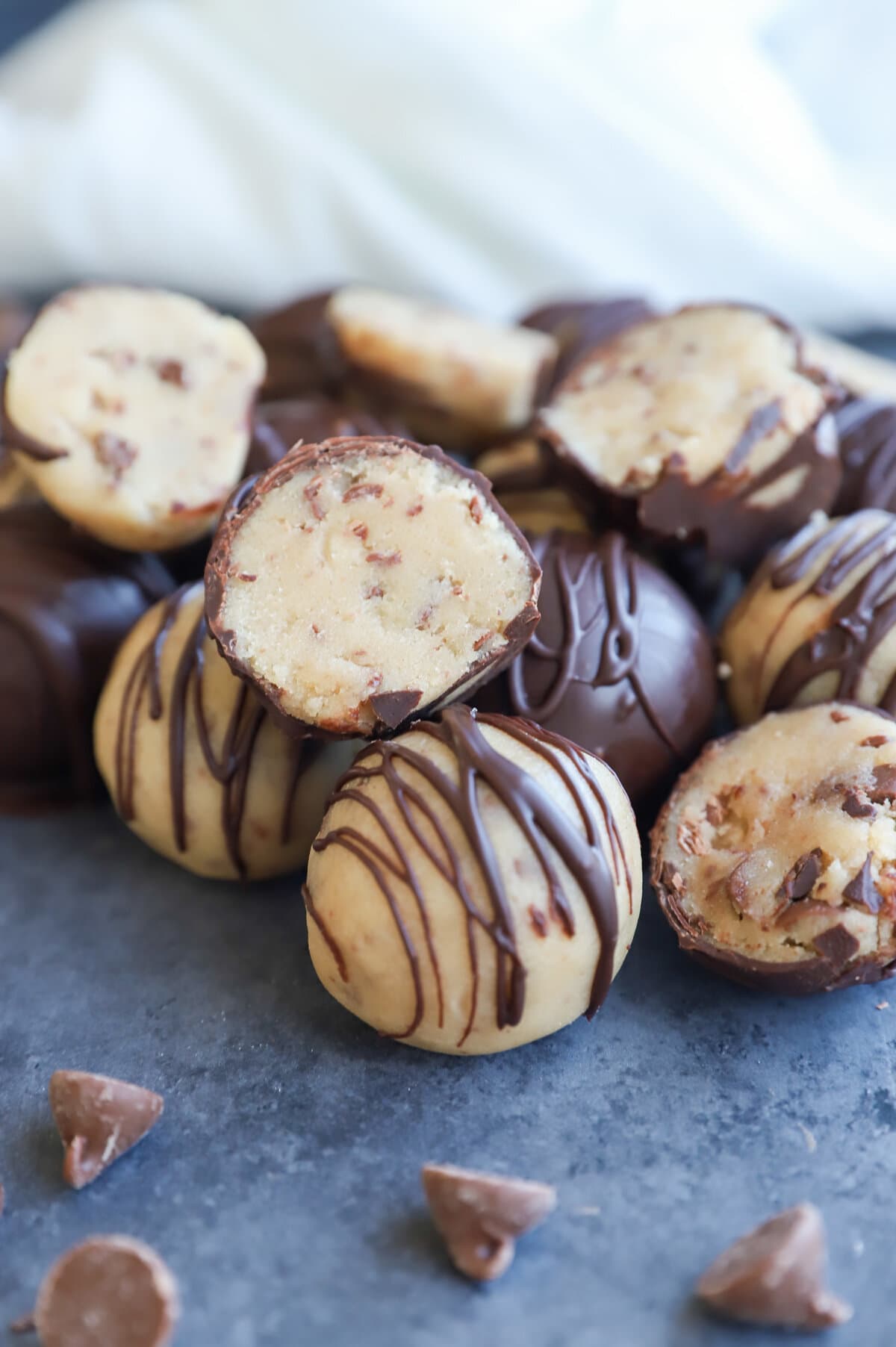 Easy No Bake Cookie Dough Bites | Cake 'n Knife