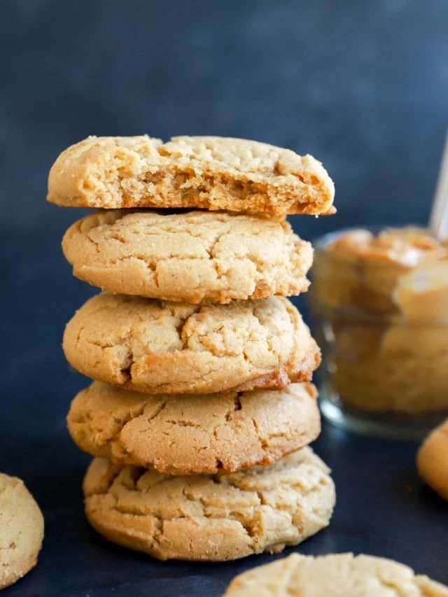 chewy peanut butter cookies