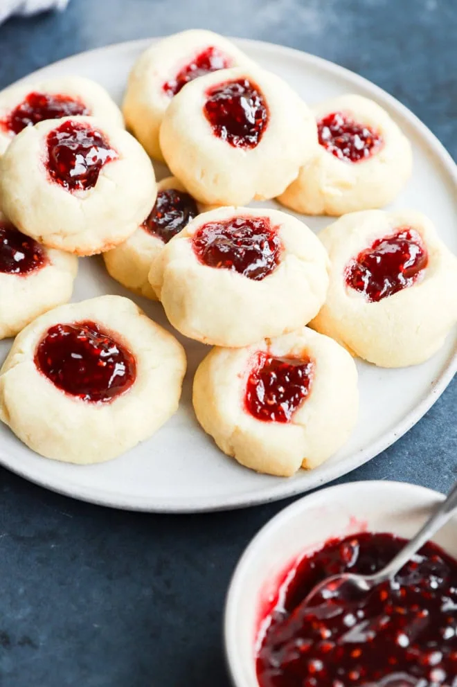 easy shortbread with jam inside and bowl of jam to the side