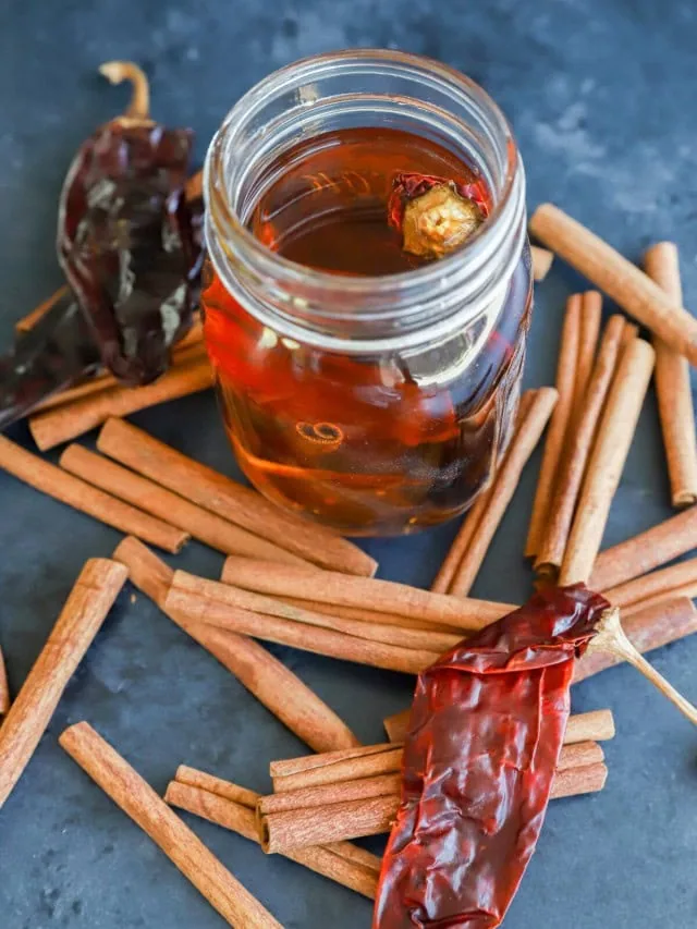 homemade cinnamon whiskey