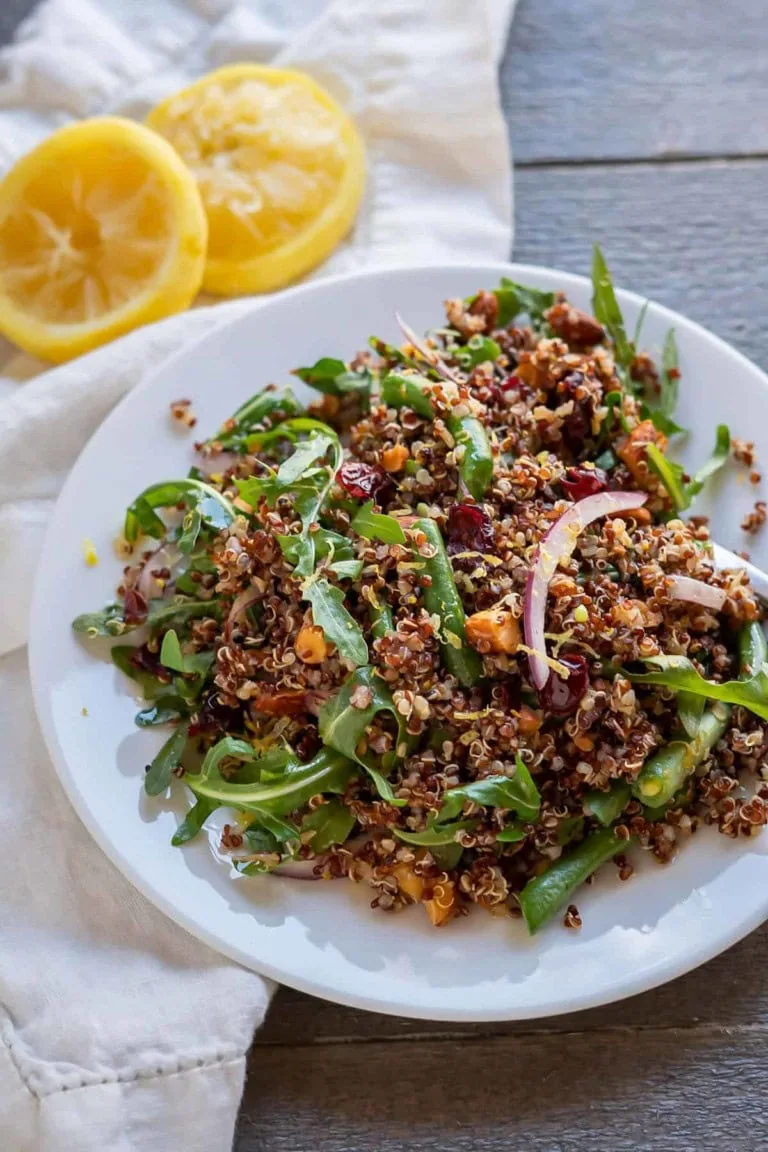 arugula quinoa salad image