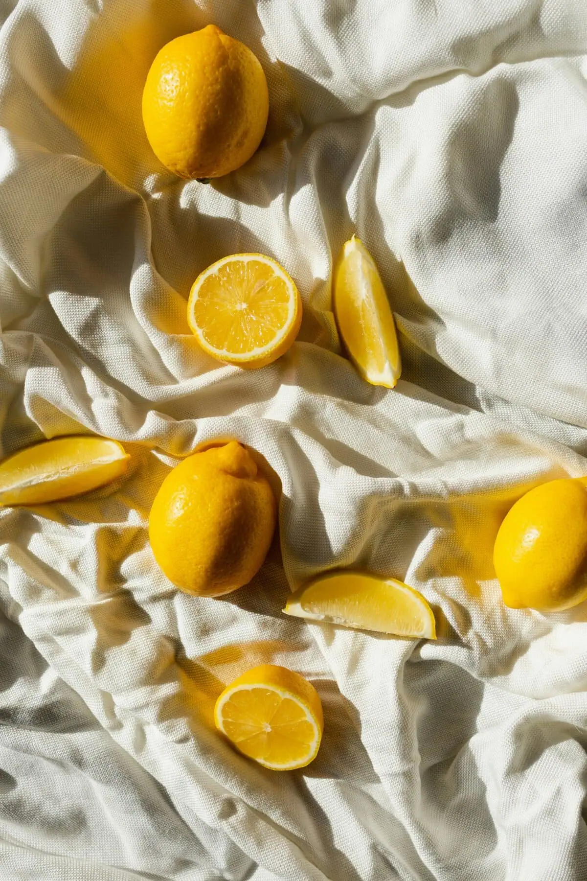 lemons on cloth 